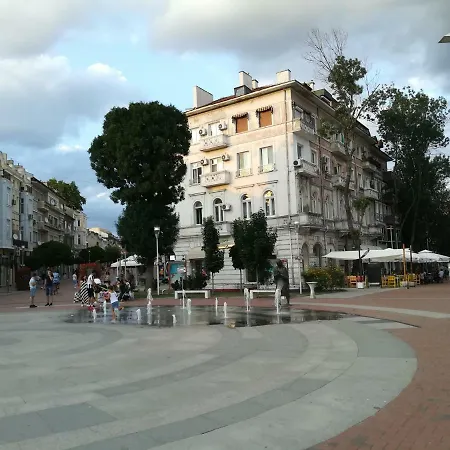Zhakler - Top Center Opposite Starbucks Varna