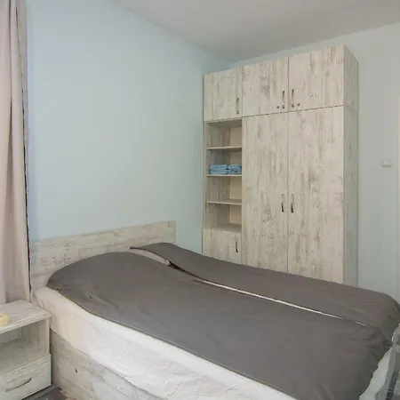 Apartment Zhakler - Top Center Opposite Starbucks *
